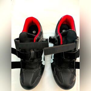 *Like New* Peloton cycle shoes Size 39 =Womens 8